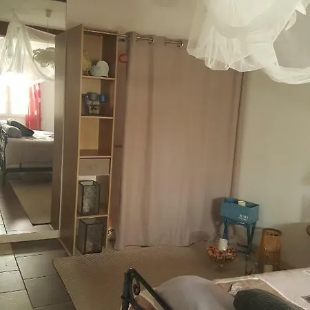 厄尔萨比尔度假屋 度假居 阿爾勒
